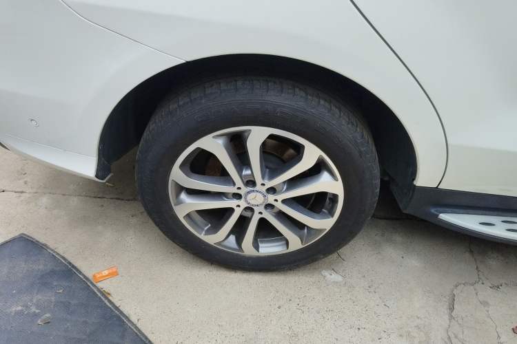 Used Mercedes-Benz GLE 2017 GLE 320 4MATIC Dynamic Model
