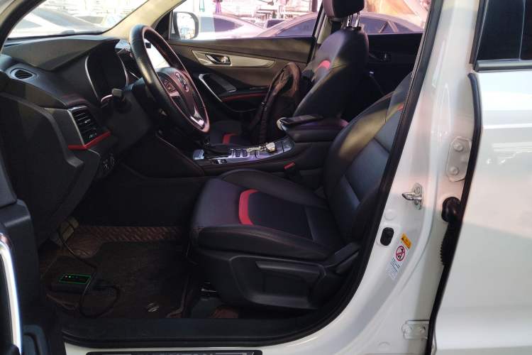 Used Changan CS55 2018 1.5T Automatic Colorful Edition China V Standard
