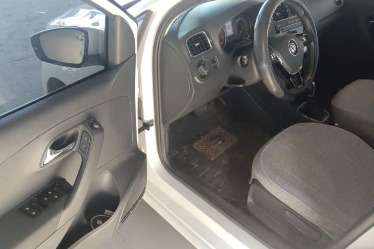 Used Volkswagen Polo 2018 1.5L Automatic Enjoyment Model
