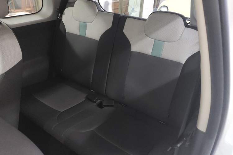 Used  Lumin 2023 301km Honey Dew Edition
