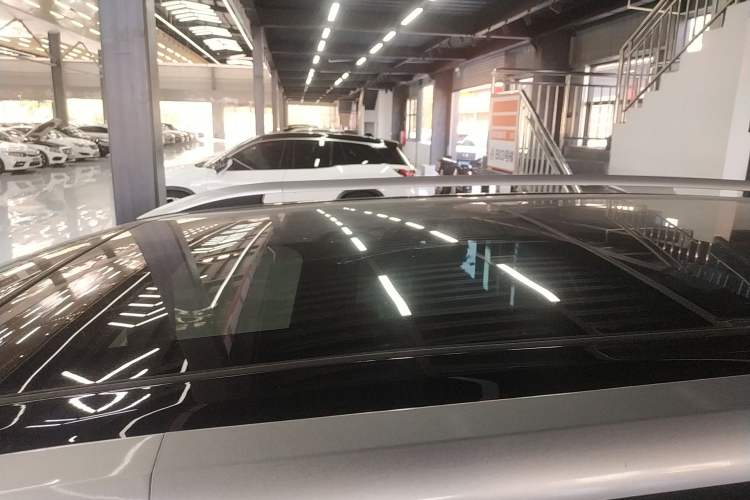 Used Geely Auto Haoyue L 2025 2.0T DCT Luxury Edition
