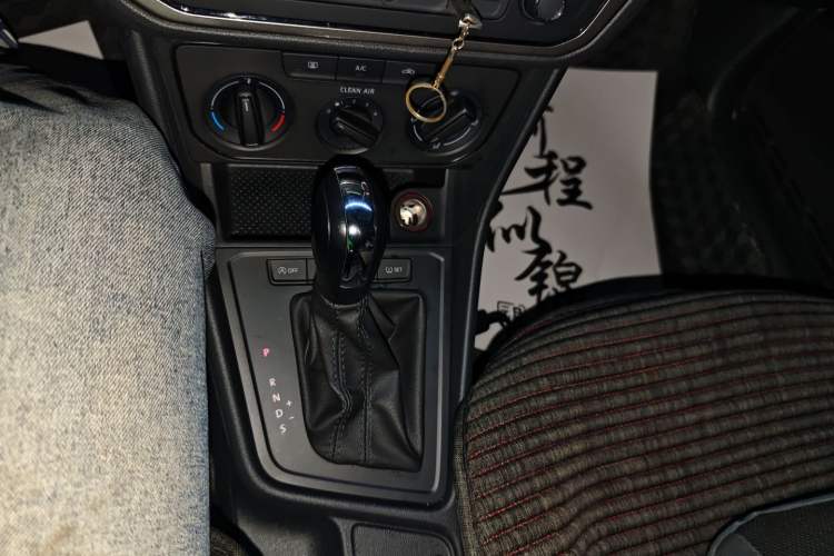 Used Volkswagen Lavida 2019 Lavida Start 1.5L Automatic Trendy Version China VI Standard
