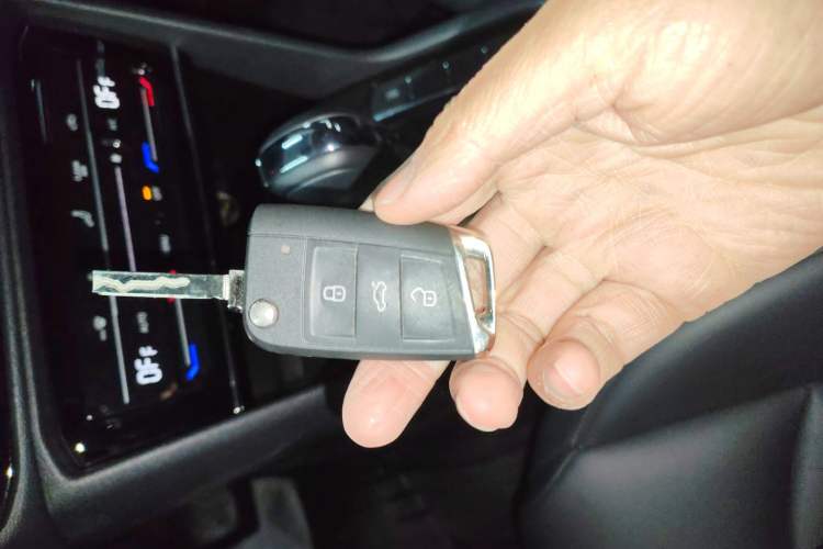 Used Volkswagen Tharu 2021 280TSI Two-Wheel Drive Comfort Edition
