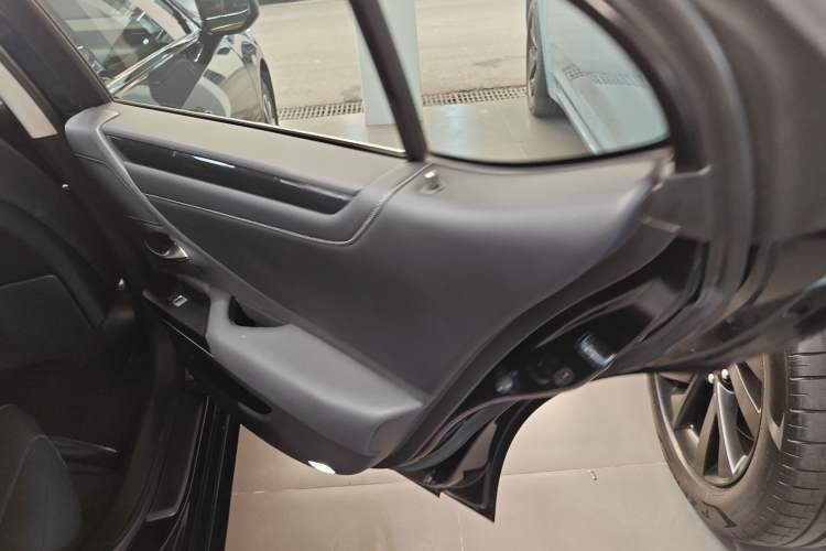 Used Lexus ES 2020 200 Excellence Edition
