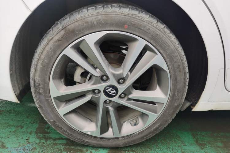 Used Hyundai Elantra 2016 1.6L Automatic ZhiXuan – Elite Version