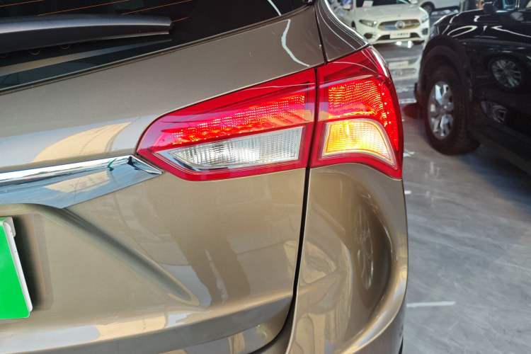 Used Buick Envision 2019 28T Four-Wheel Drive Elite Version China VI Standard
