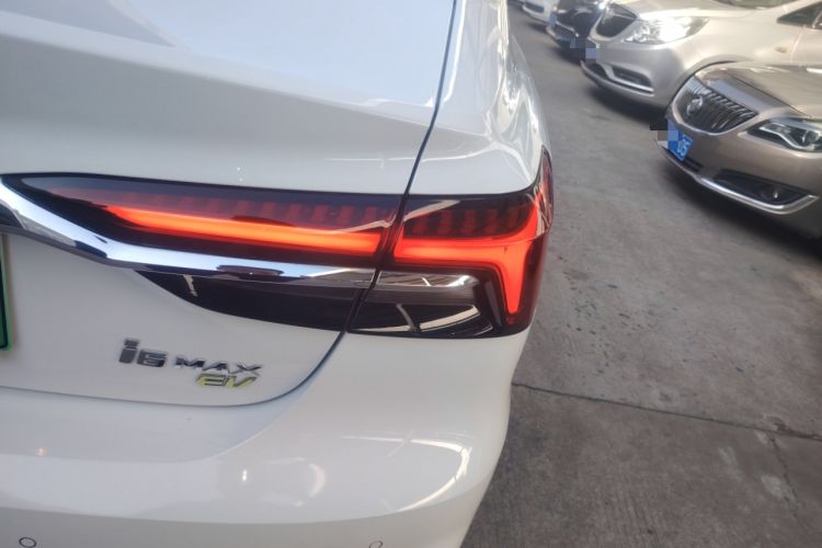 Used Roewe i6 MAX New Energy 2021 EV 500 Skyroof Deluxe Edition
