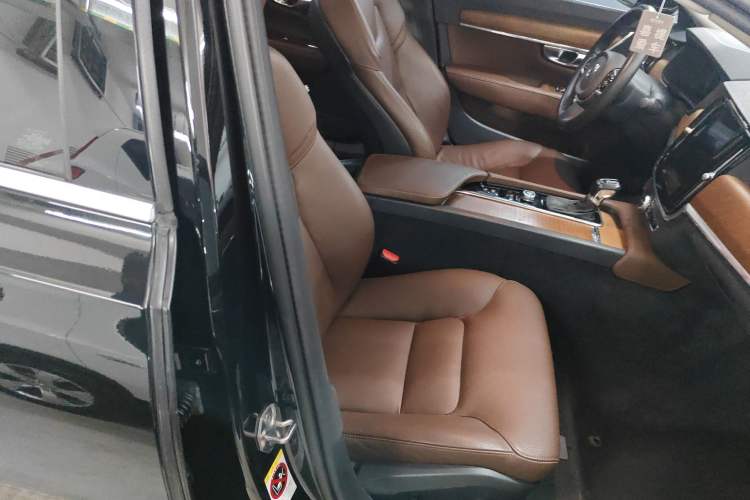 Used Volvo S90 2019 T5 Zhiyi Edition
