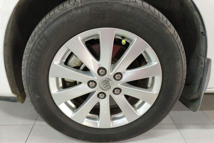 Used Buick GL8 2018 28T Comfort Model China VI Standard
