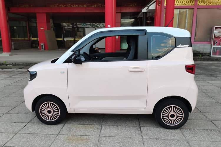 Used Wuling Hongguang MINIEV 2022 Macaron Fashion Model Lithium Iron Phosphate
