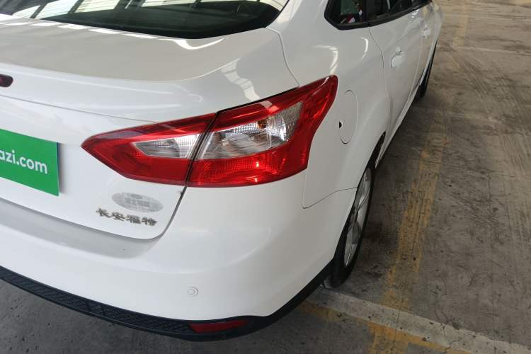Used Ford Focus 2012 Sedan 1.6L Manual Fashion Edition