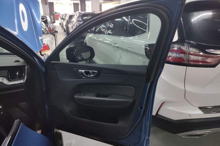 Used Volvo XC60 2020 T5 4x4 Smart & Dynamic Sport Edition
