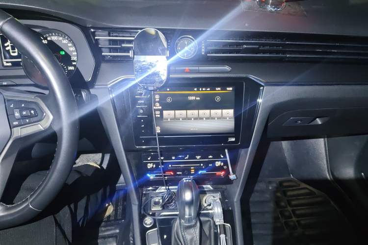 Used Volkswagen Magotan 2020 330TSI DSG Leading Model
