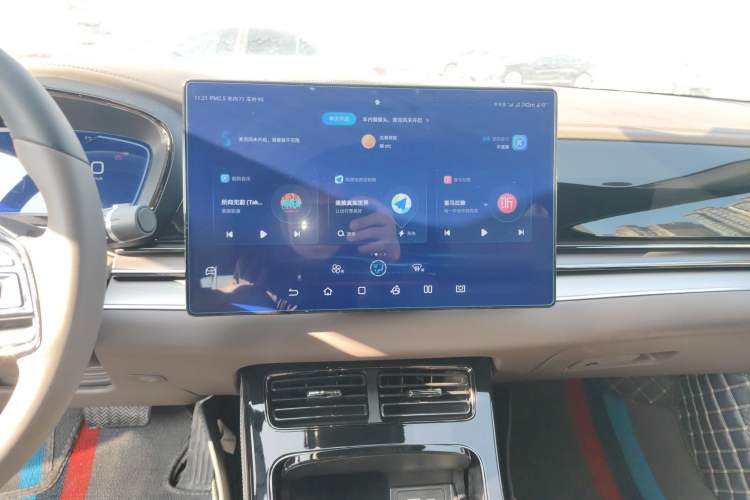 Used BYD Han 2022 EV Genesis Edition 715KM Front-Wheel-Drive Prestige Model
