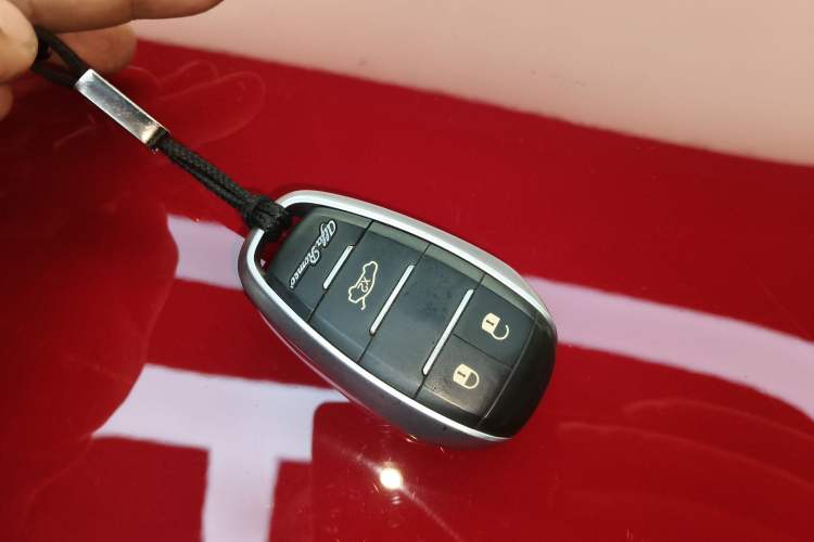 Used Alfa Romeo Giulia 2017 2.0T 200HP Luxury Edition
