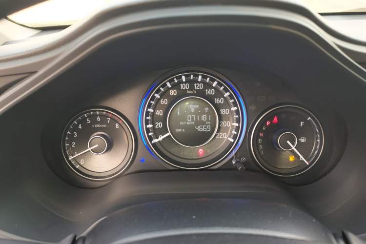 Used Honda Crider 2016 1.8L CVT Luxury Edition
