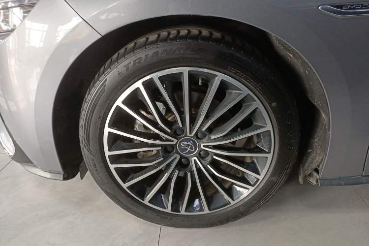 Used BYD Han 2020 EV Long-Range Luxury Model
