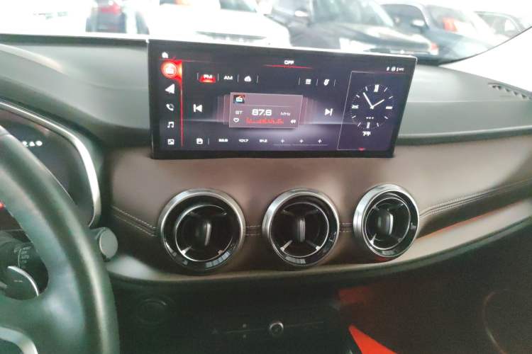 Used Wey VV6 2021 2.0T Two-Wheel Drive Smart Plus
