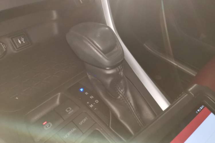 Used Toyota RAV4 2020 2.0L CVT Two-Wheel Drive Fashion Edition
