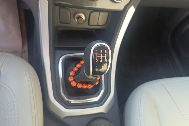 Used  M70 2017 1.5L manual first-class cabin
