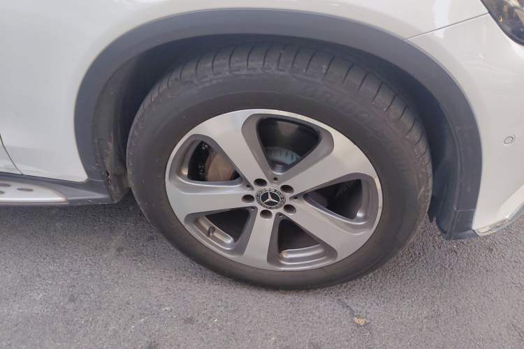 Used Mercedes-Benz GLC 2017 GLC 260 4MATIC Luxury Model
