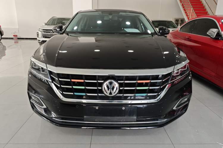 Used Volkswagen Passat 2020 380TSI Luxury Edition China VI
