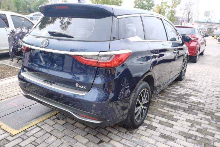 Used BYD Song MAX 2017 1.5T Automatic Smart Connect Luxury 7-Seater