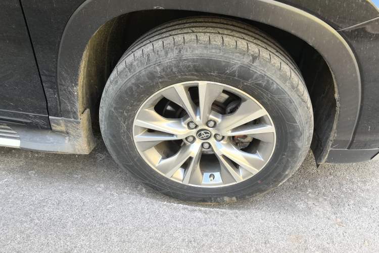 Used Toyota Highlander 2017 2.0T Four-Wheel Drive Elite Edition 7-Seater
