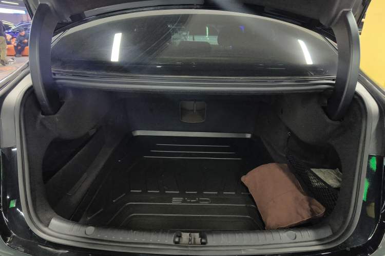 Used BYD Han 2024 DM-i Glory Edition 121KM Prestige Model
