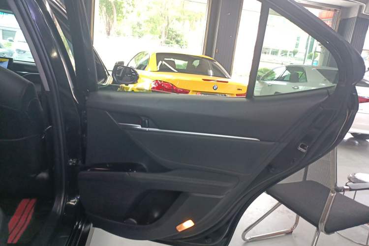 Used Toyota Camry 2021 Dual-Motor 2.5 HGVP Leading Edition
