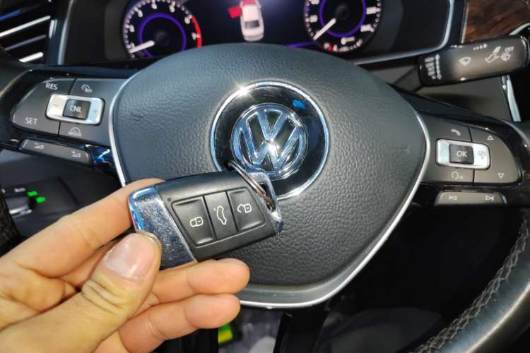 TDK.VehicleDetails.img