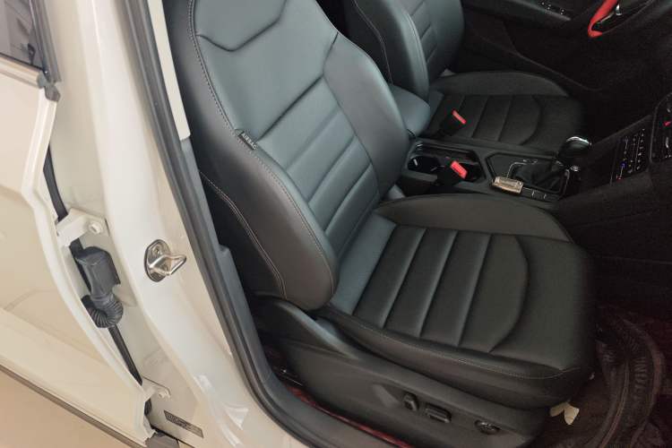 Used Volkswagen Tharu 2022 330TSI Four-Wheel Drive Luxury Edition
