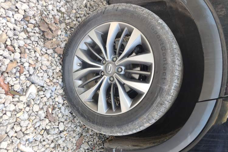 Used GAC Trumpchi GS8 2017 320T Two-Wheel Drive Luxury Smart Connectivity Version (7 Seats)