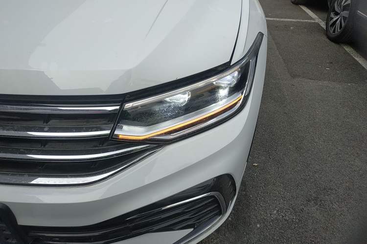 Used Volkswagen Tiguan L 2023 Restyled 330TSI Automatic Two-Wheel Drive R-Line Enhanced Comfort Version