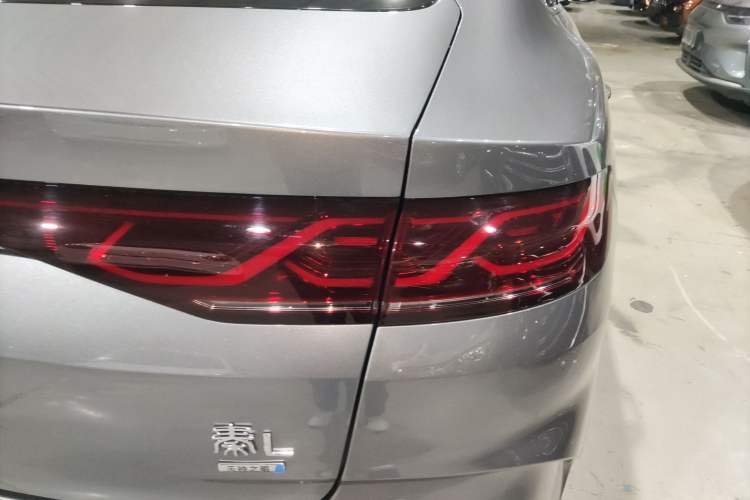 Used BYD Qin L 2025 DM-i Smart Drive 120KM Superior Model
