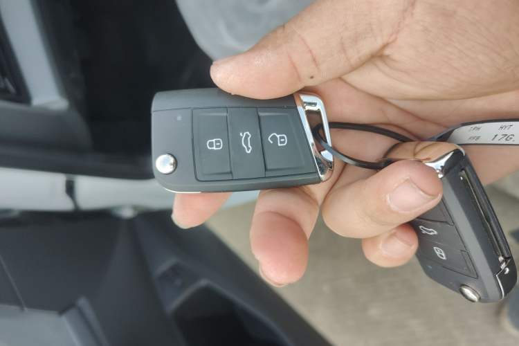 Used Volkswagen Sagitar 2025 Facelift 200TSI DSG Flyover Edition
