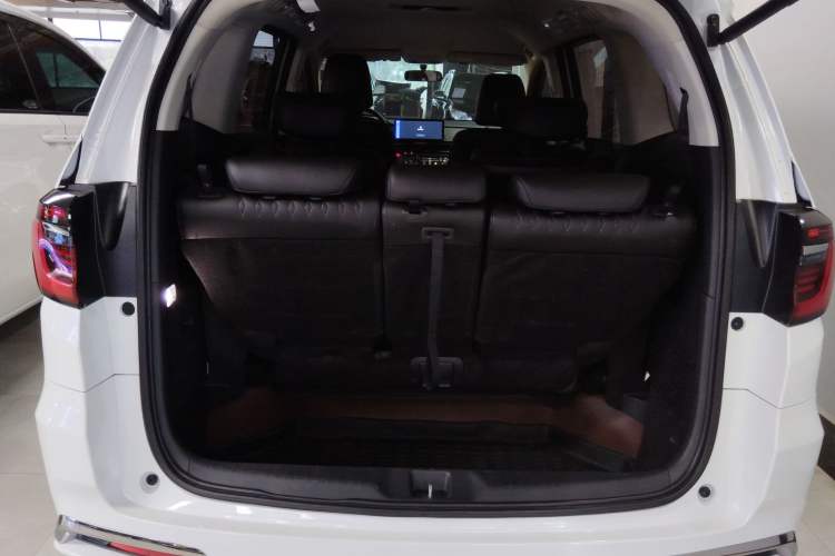 Used Honda Odyssey 2022 2.0L eHEV Sharp Enjoyment Edition
