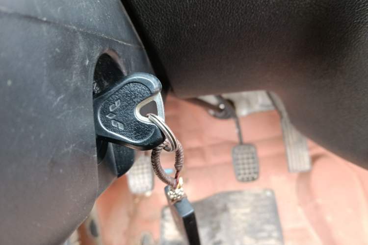 Used Wuling Zhiguang 2020 1.2L Practical Model China VI LSI
