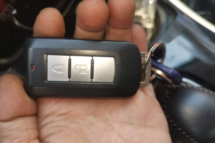 Used Mitsubishi Outlander 2020 2.0L Two-Wheel Drive Enjoyment Version 5 Seats