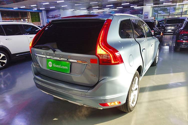 Used Volvo XC60 2017 T5 Smart Upgrade Edition
