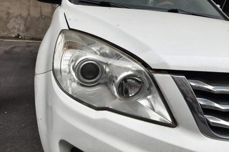 Used Haval H6 2016 Upgraded Model 1.5T Manual Two-Wheel Drive Elite Version
