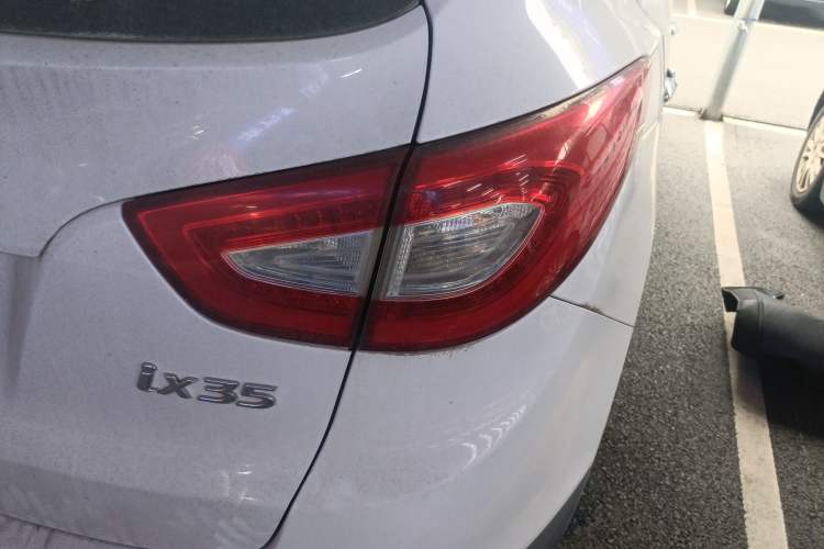 Used Hyundai ix35 2015 2.0L Automatic 2WD Smart Type China IV