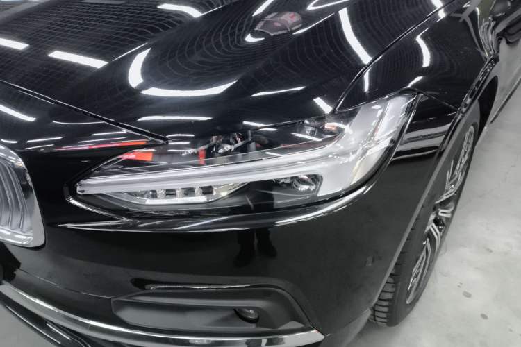 Used Volvo S90 2025 B5 Zhiya Luxury Edition