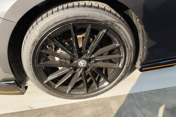 Used Changan UNI-V 2023 1.5T Sport Edition
