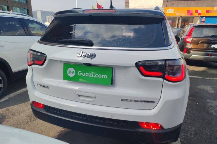 Used  Compass 2019 220T Automatic Family Edition
