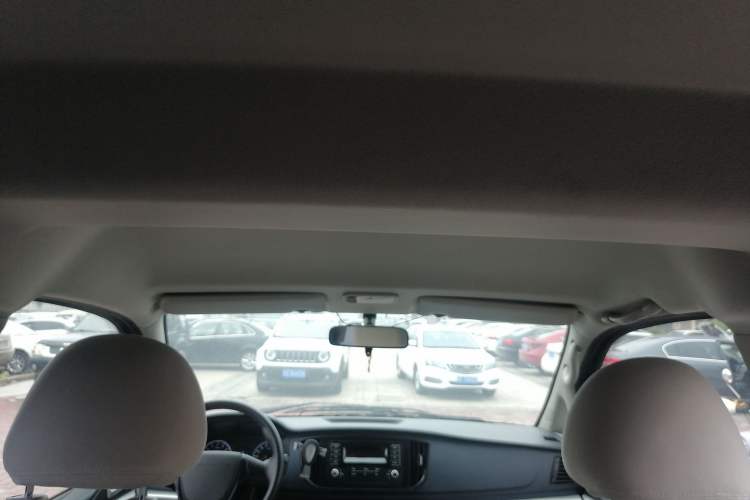 Used FORTHING Lingzhi 2022 M5 1.6L Practical 7-Seater