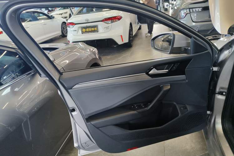 Used Volkswagen Sagitar 2021 200TSI DSG Comfort Connect Edition
