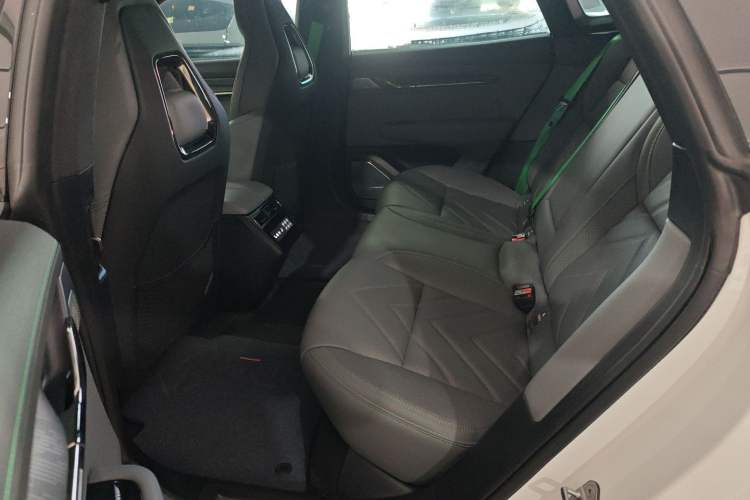 Used Zeekr 001 2023 WE Edition 100 kWh