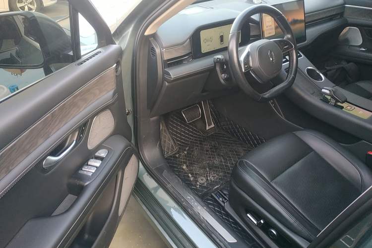 Used Hima AITO M5 2022 Extended-Range Four-Wheel Drive Ultimate Edition
