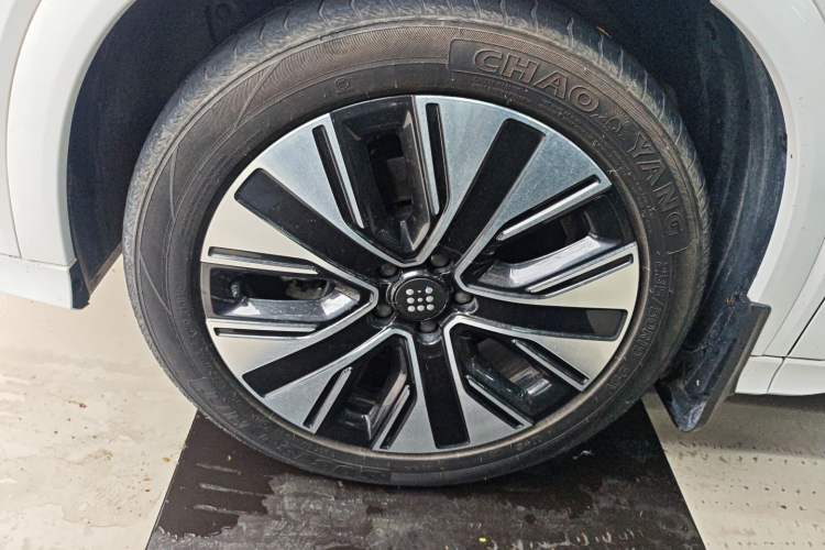 Used  E5 PLUS 2025 165 km Long-Range Version 7 Seats
